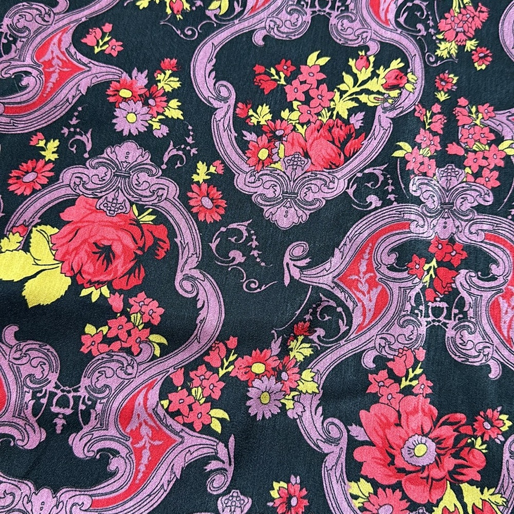 ModCloth floral slit skirt (size medium) - Picture 3 of 4